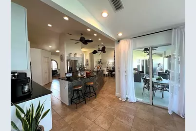 940 SE 20th Ct, Cape Coral, FL 33990 - Photo 5