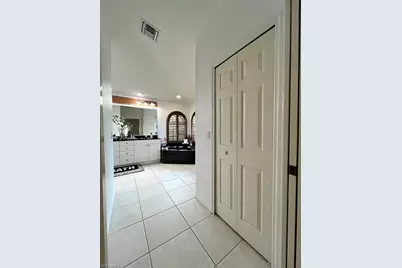 940 SE 20th Ct, Cape Coral, FL 33990 - Photo 21