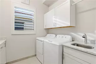 13435 Silktail Dr, Naples, FL 34109 - Photo 17