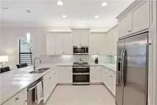 13435 Silktail Dr, Naples, FL 34109 - Photo 9