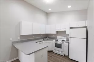 2130 NE 8th Pl, Cape Coral, FL 33909 - Photo 9