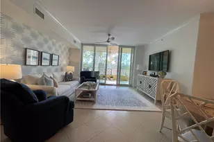 2748 Tiburon Blvd E, Naples, FL 34109 - Photo 5