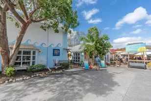 10 Tampa Pl, Marco Island, FL 34145 - Photo 31