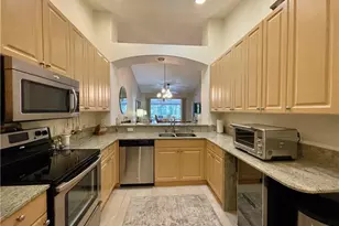 6112 Mandalay Cir, Naples, FL 34112 - Photo 7