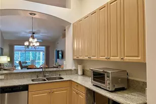 6112 Mandalay Cir, Naples, FL 34112 - Photo 9