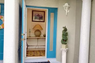 6112 Mandalay Cir, Naples, FL 34112 - Photo 5