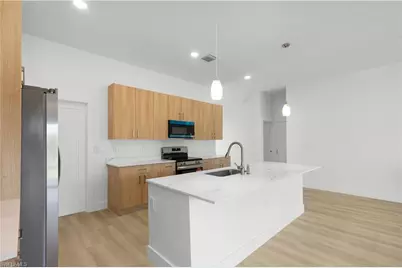 642 Stanley Ave S, Lehigh Acres, FL 33974 - Photo 11