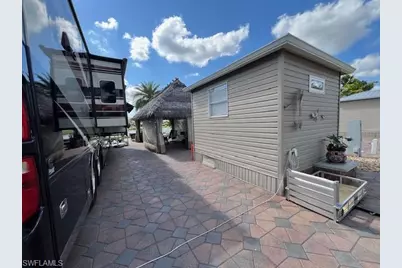 10336 Fire Flag Trl, Fort Myers, FL 33905 - Photo 3