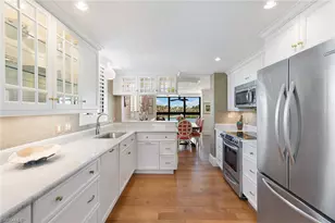 2398 Gulf Shore Blvd N, Naples, FL 34103 - Photo 5