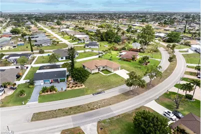 2717 Shelby Pkwy, Cape Coral, FL 33904 - Photo 33