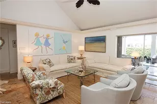 2201 Beacon Ln, Naples, FL 34103 - Photo 7