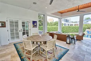 2201 Beacon Ln, Naples, FL 34103 - Photo 27