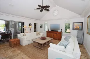 2201 Beacon Ln, Naples, FL 34103 - Photo 7