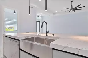 900 NW 12th Pl, Cape Coral, FL 33993 - Photo 15