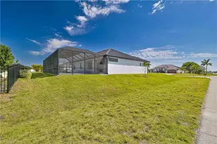 900 NW 12th Pl, Cape Coral, FL 33993 - Photo 3