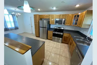 25 Estate Dr, North Fort Myers, FL 33917 - Photo 7