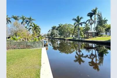 25 Estate Dr, North Fort Myers, FL 33917 - Photo 5