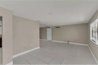 112 Blue Ridge Dr #55, Naples, FL 34112 - Photo 3