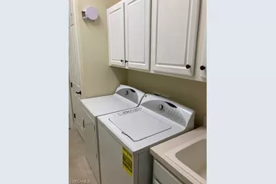 28548 Longford Ct, Bonita Springs, FL 34135 - Photo 11