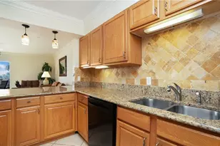 1666 Osprey Ave, Naples, FL 34102 - Photo 3