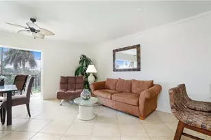 1666 Osprey Ave, Naples, FL 34102 - Photo 9