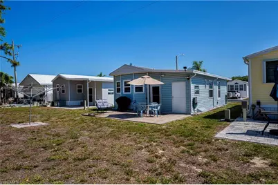 233 Caravan Cir, North Fort Myers, FL 33903 - Photo 23
