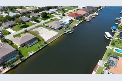 2517 SW 38th St, Cape Coral, FL 33914 - Photo 17