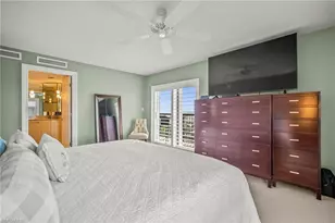 2650 Gulf Shore Blvd N, Naples, FL 34103 - Photo 25