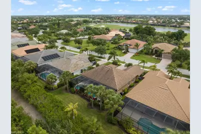 8888 Mustang Island Cir, Naples, FL 34113 - Photo 3