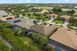 8888 Mustang Island Cir, Naples, FL 34113 - Photo 3