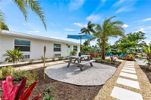 1100 Highlands Dr, Naples, FL 34103 - Photo 15