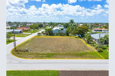 2014 Everest Pkwy, Cape Coral, FL 33904 - Photo 3