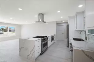 22 Palmview Blvd, Fort Myers Beach, FL 33931 - Photo 9