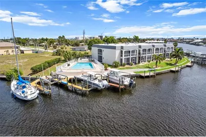 304 Tudor Dr #4, Cape Coral, FL 33904 - Photo 3