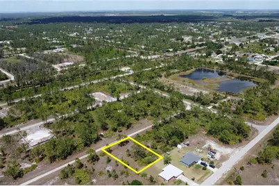 1052 Chandlee St, Lehigh Acres, FL 33974 - Photo 9