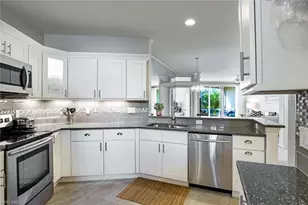 8385 Excalibur Cir, Naples, FL 34108 - Photo 5