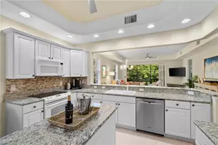 7837 Hawthorne Dr, Naples, FL 34113 - Photo 7