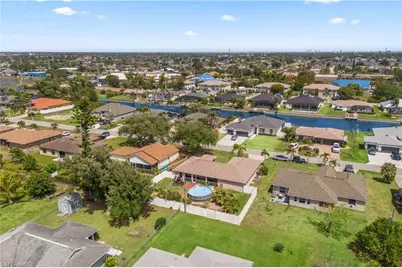 218 SE 15th Ave, Cape Coral, FL 33990 - Photo 3