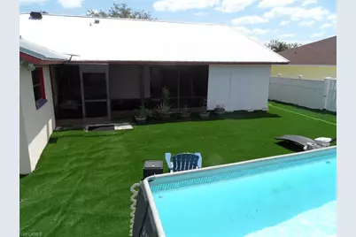 1216 SE 22nd Pl, Cape Coral, FL 33990 - Photo 13