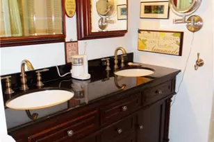 1216 SE 22nd Pl, Cape Coral, FL 33990 - Photo 9