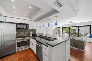 911 Huron Ct, Marco Island, FL 34145 - Photo 3