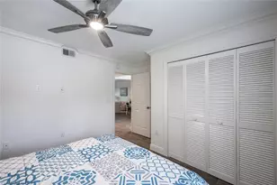 3062 Sandpiper Bay Cir, Naples, FL 34112 - Photo 23