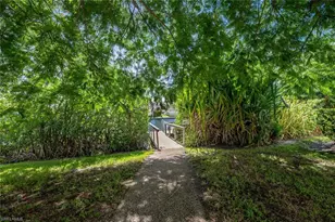 3062 Sandpiper Bay Cir, Naples, FL 34112 - Photo 29