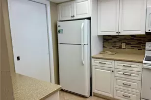 25808 Cockleshell Dr, Bonita Springs, FL 34135 - Photo 7