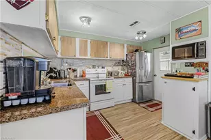 4931 Gulfgate Ln, Saint James City, FL 33956 - Photo 23