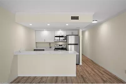 260 Southbay Dr #207, Naples, FL 34108 - Photo 1
