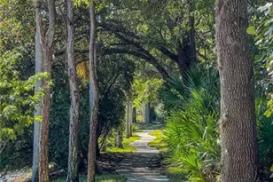 6813 Satinleaf Rd S, Naples, FL 34109 - Photo 27