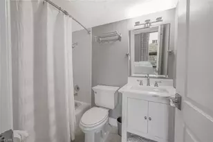 2381 Gulf Shore Blvd N, Naples, FL 34103 - Photo 33