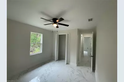 6124 Laurelwood Dr, Fort Myers, FL 33905 - Photo 11