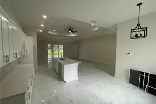 6124 Laurelwood Dr, Fort Myers, FL 33905 - Photo 7